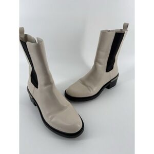 Vince Camuto Kourtly New Cream Zipper Closure Rounded Toe Chelsea Boot 7.5